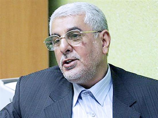 طرح سئوال از وزير امور خارجه جاي تامل دارد/مي خواهند تيم مذاکره کننده را تضعيف کنند